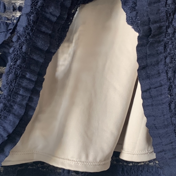 Max Edition Skirt - Picture 3 of 4